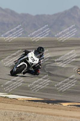 media/Oct-02-2025-Racers Edge (Thu) [[2c91cb6ab3]]/2-A Group/Session 5-Turn 12 (130pm)/